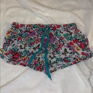 Floral and butterfly shorts! *LIKE NEW*